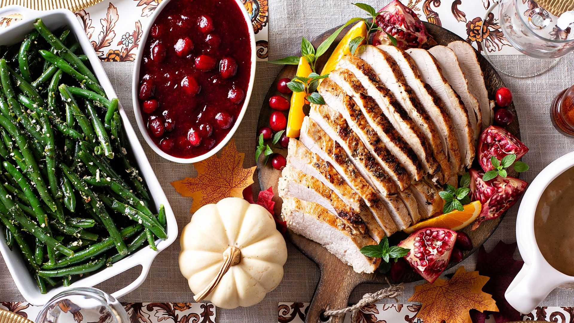 Enjoy Thanksgiving Without Sacrificing Your Fitness Goals